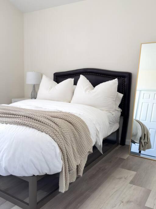 Modern Retreat 1 Mi. From Disney Anaheim Esterno foto