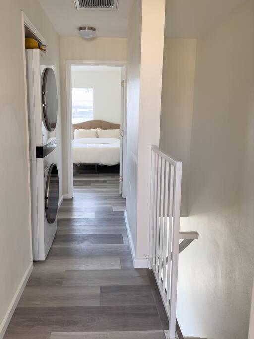 Modern Retreat 1 Mi. From Disney Anaheim Esterno foto